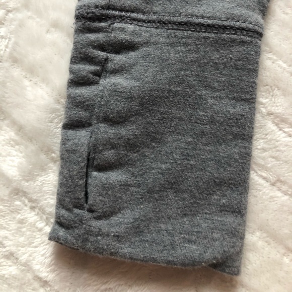 Old Navy Gray Crewneck - Picture 4 of 4